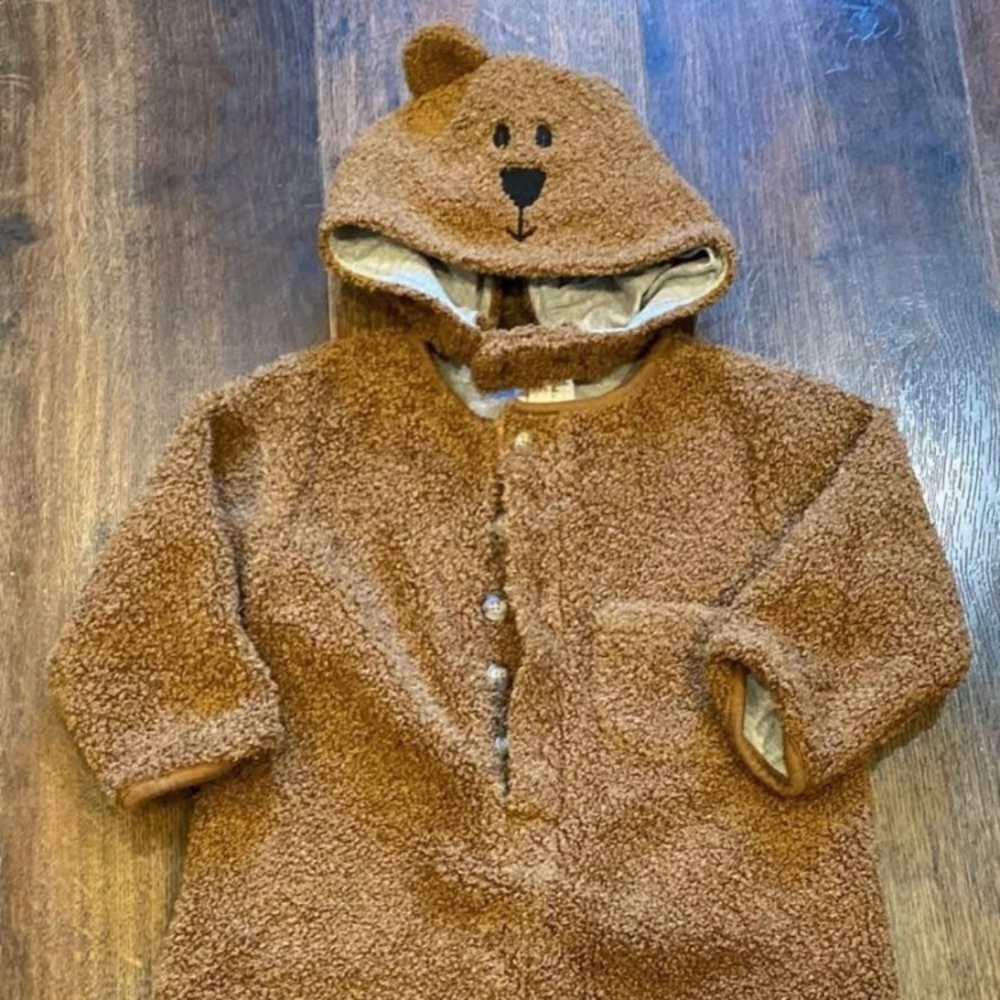 GAP kids Brown Bear outfit